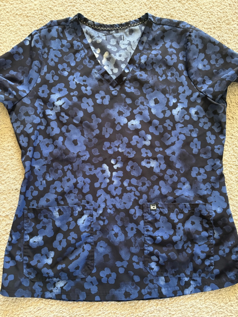 Koi nursing scrub top, Small